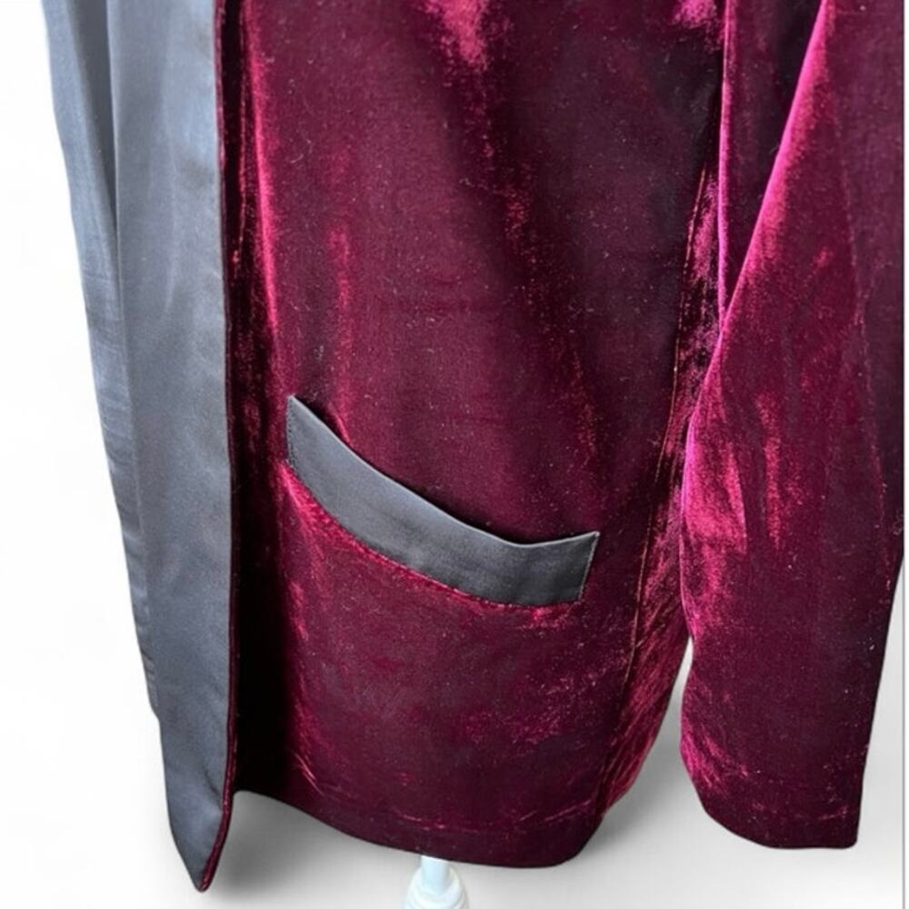 BB Dakota velvet blazer midnight in Paris in Bordeaux holiday relaxed burgundy - Picture 6 of 9